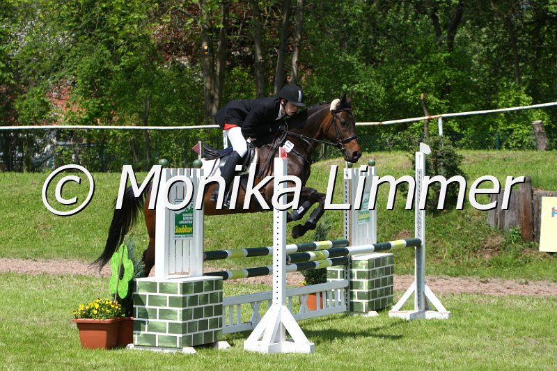 005M4848_Felona_Stil A.JPG